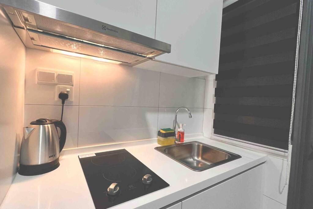 Cozy Aera Residence / Free Wi-Fi Netflix / Sunway Петалинг Джая Екстериор снимка